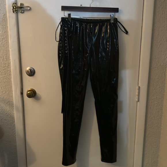 AKIRA Lace Up Black PU Faux Leather Skinny Pants L Punk Goth Rocker Bratz - Picture 1 of 12
